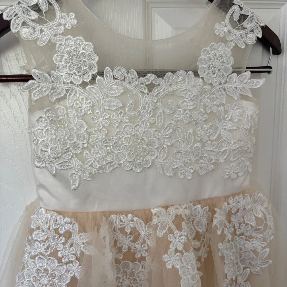 Girls‎ Floral Lace Tulle Flower Girl Dress Champagne Peach Sleeveless Party Gown